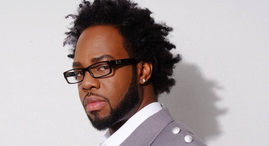 Dwele - live at harlow's - 03-21-2011 - Sacramento, CA