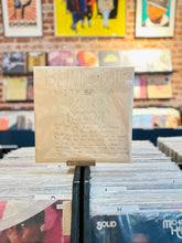 Load image into Gallery viewer, Bind Date with a record #025
